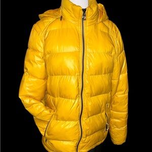 SOLD Guess Hooded Puffer!